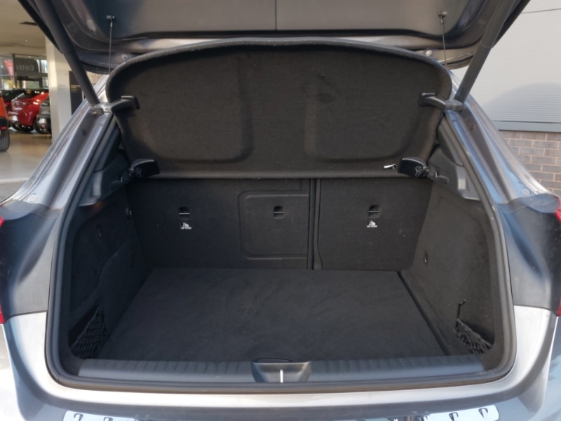 Used Mercedes-Benz GLA 2018 for sale - 76571733: Photo 8