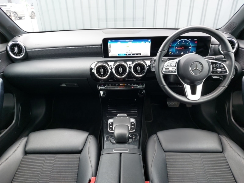 Used Mercedes-Benz A-Class 2018 for sale - 76763647: Photo 2