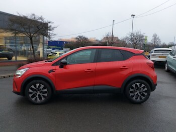 Used Renault Captur 2022 for sale - 77252416: Photo