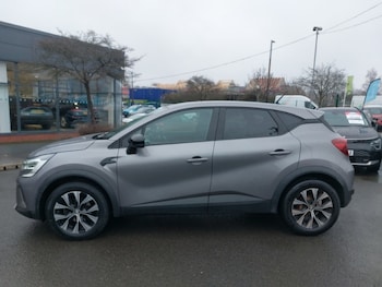 Used Renault Captur 2022 for sale - 77284570: Photo