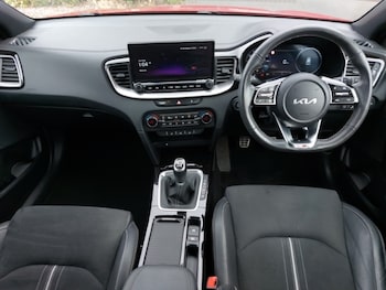Used Kia XCeed 2023 for sale - 79525510: Photo