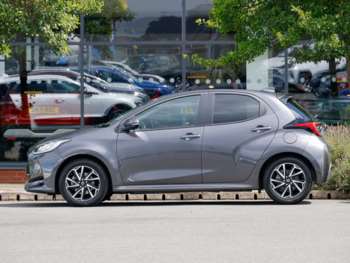 Used Toyota Yaris 2022 for sale - 75357500: Photo
