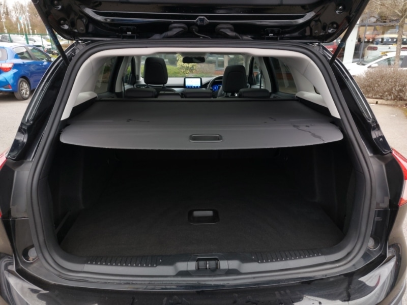 Used Ford Focus 2021 for sale - 77823177: Photo 8