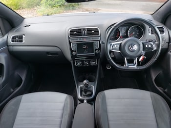 Used Volkswagen Polo 2016 for sale - 78693135: Photo