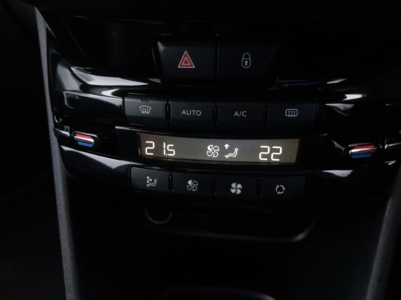 Used Peugeot 2008 2016 for sale - 76897517: Photo 17