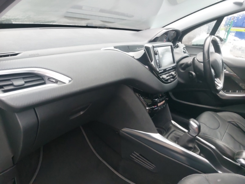 Used Peugeot 2008 2016 for sale - 76897517: Photo 5