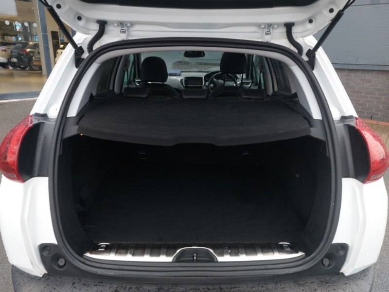 Used Peugeot 2008 2016 for sale - 76897517: Photo 8