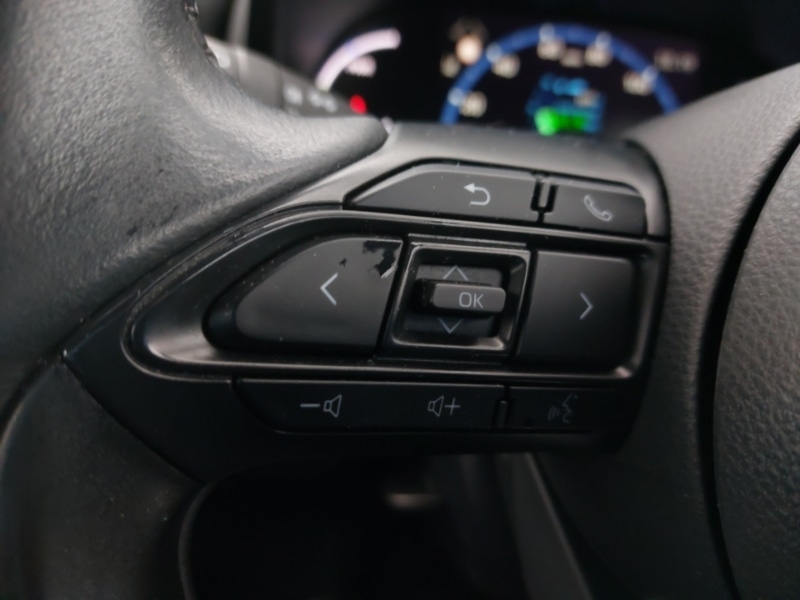 Used Toyota Yaris Cross 2022 for sale - 76639539: Photo 14