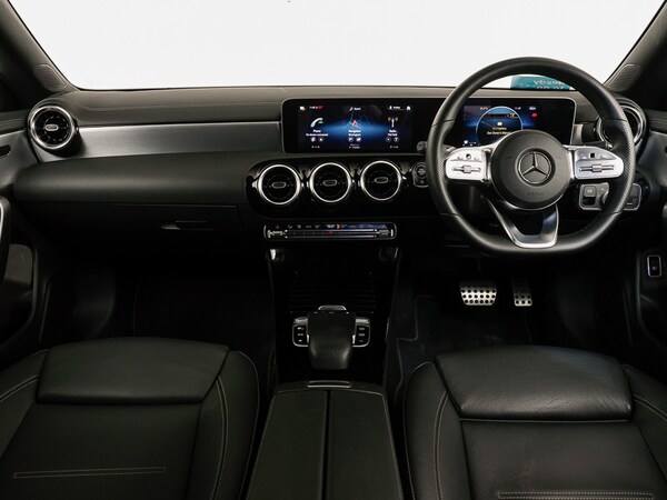 Used Mercedes-Benz CLA 2019 for sale - 76230033: Photo 2
