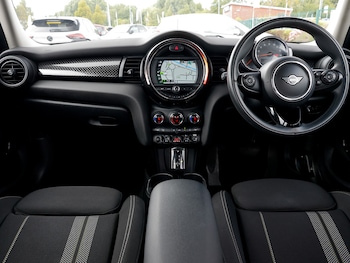 Used MINI Hatch 2020 for sale - 79424965: Photo