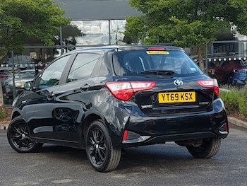 Used Toyota Yaris 2019 for sale - 78821509: Photo