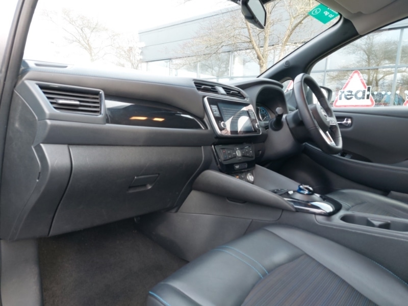 Used Nissan Leaf 2022 for sale - 77047201: Photo 5