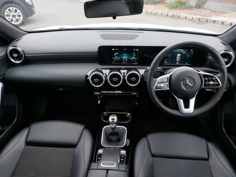 Used Mercedes-Benz A-Class 2019 for sale - 76543344: Photo 2