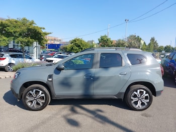 Used Dacia Duster 2024 for sale - 79207400: Photo