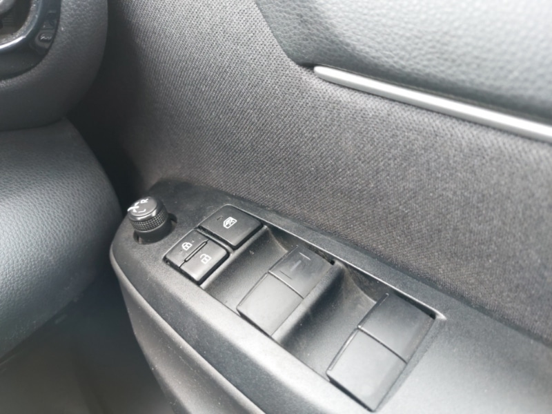 Used Toyota Yaris 2023 for sale - 78126489: Photo 12