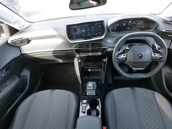 Used Peugeot 208 2024 for sale - 76053716: Photo