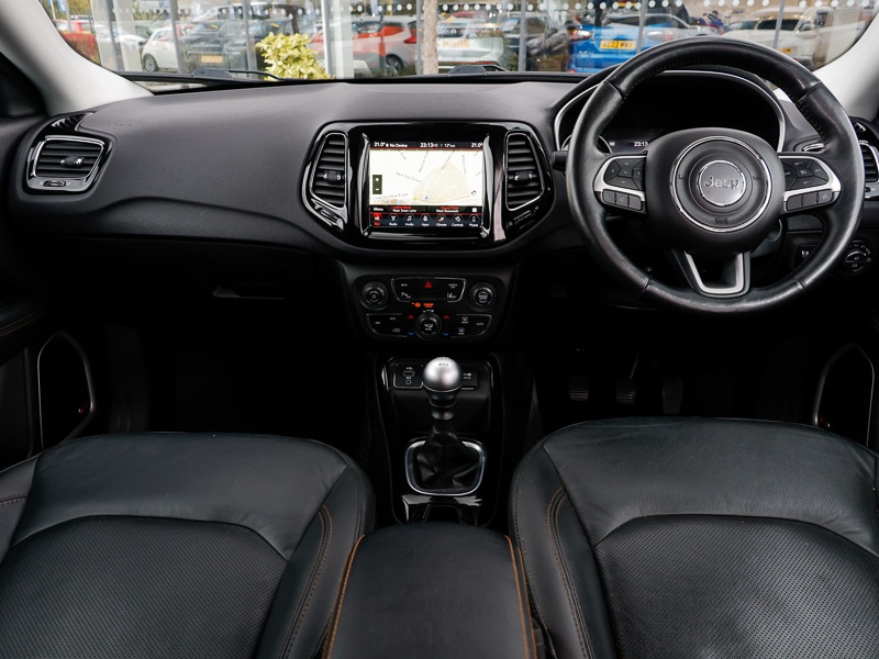 Used Jeep Compass 2018 for sale - 76358837: Photo 2