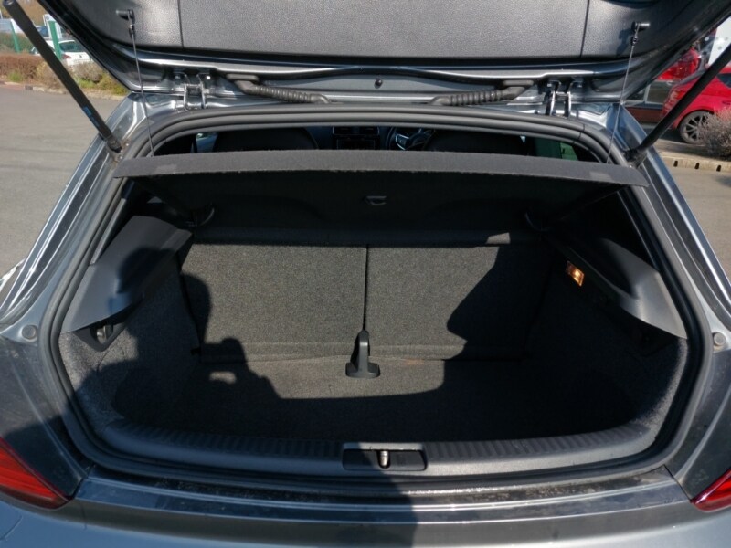 Used Volkswagen Scirocco 2016 for sale - 77815671: Photo 8