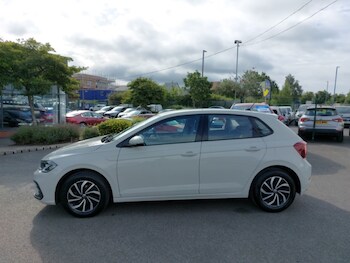 Used Volkswagen Polo 2024 for sale - 79332528: Photo