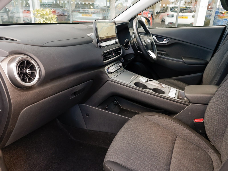 Used Hyundai KONA 2022 for sale - 76066387: Photo 5