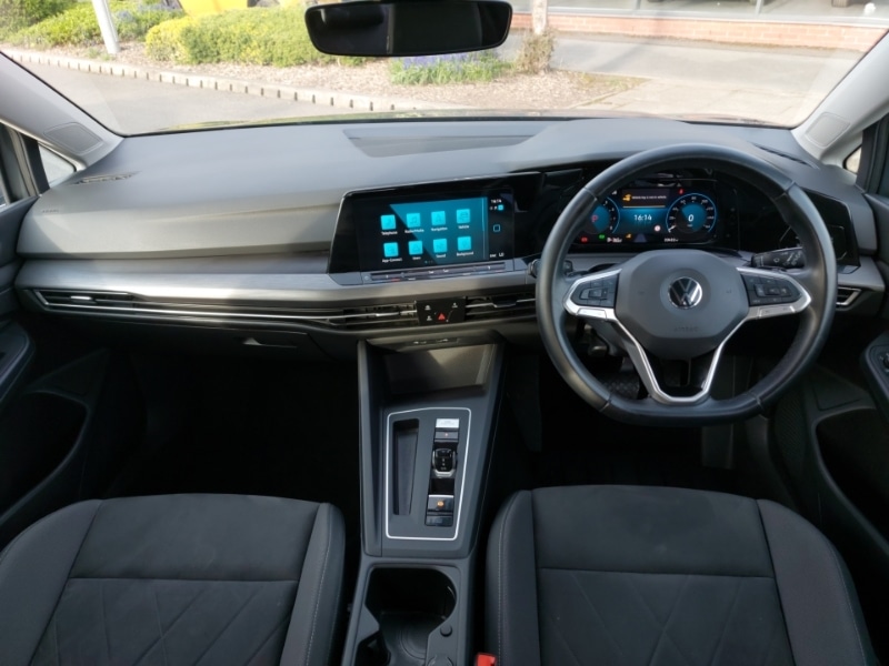 Used Volkswagen Golf 2020 for sale - 78093685: Photo 2