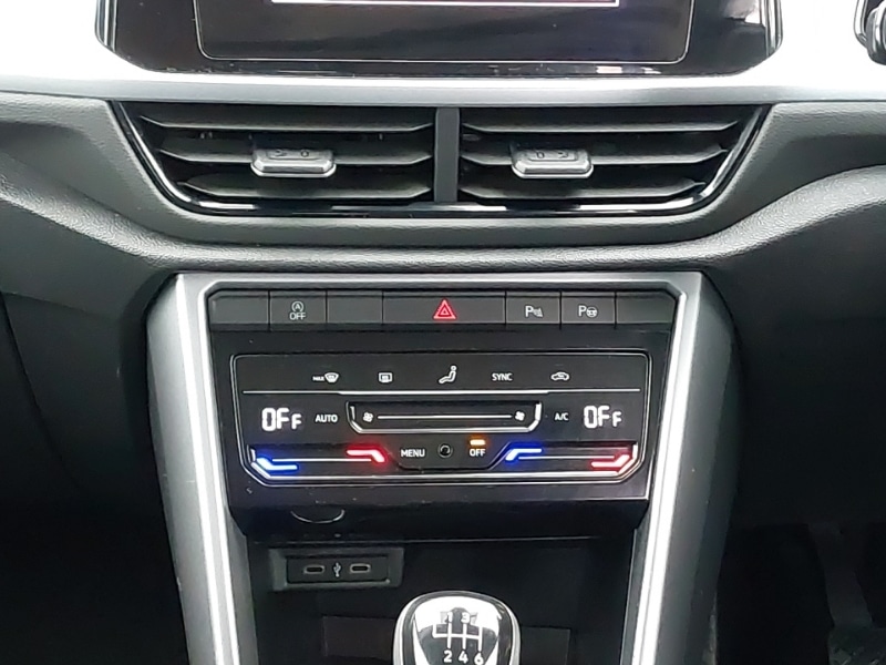 Used Volkswagen T-Roc 2022 for sale - 77777317: Photo 10