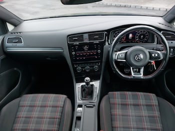Used Volkswagen Golf 2018 for sale - 79407173: Photo