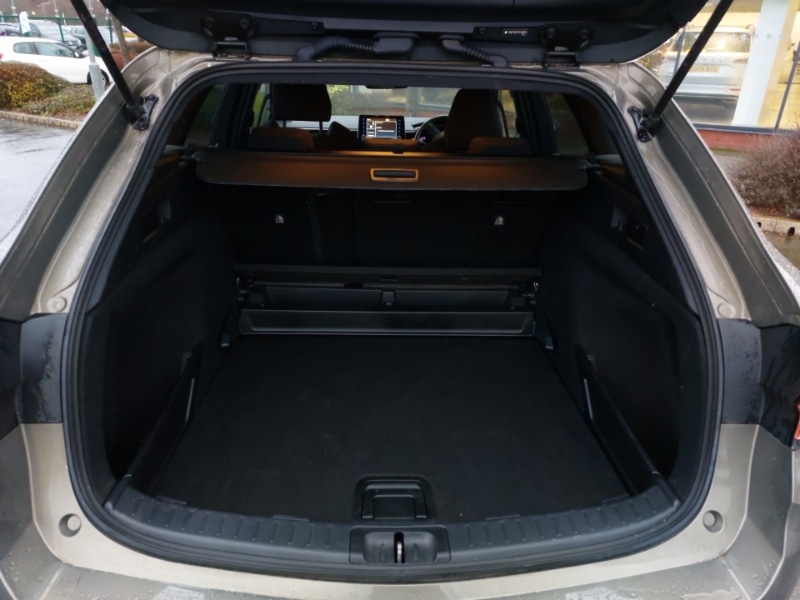 Used Suzuki Swace 2022 for sale - 76983098: Photo 8