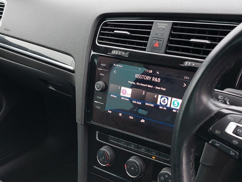 Used Volkswagen Golf 2019 for sale - 77544427: Photo 11