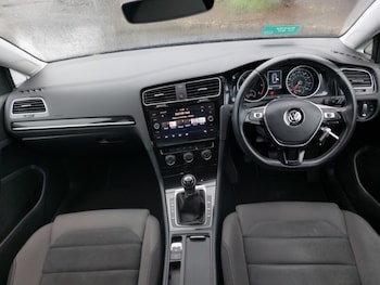 Used Volkswagen Golf 2019 for sale - 77544427: Photo
