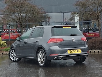 Used Volkswagen Golf 2019 for sale - 77544427: Photo