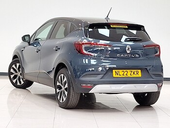Used Renault Captur 2022 for sale - 76507117: Photo