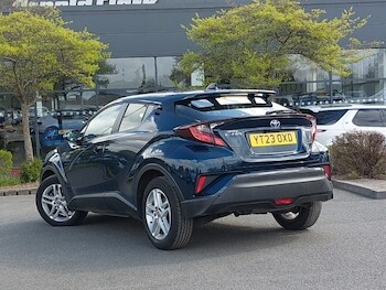 Used Toyota C-HR 2023 for sale - 78326418: Photo