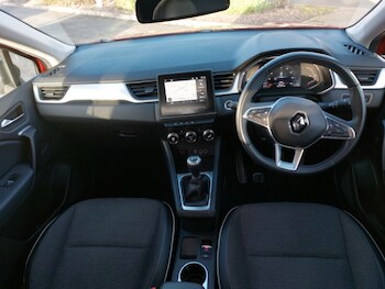 Used Renault Captur 2022 for sale - 77358008: Photo
