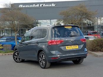 Used Volkswagen Touran 2020 for sale - 77938903: Photo
