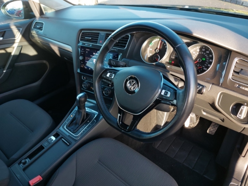 Used Volkswagen Golf 2020 for sale - 76947582: Photo 10