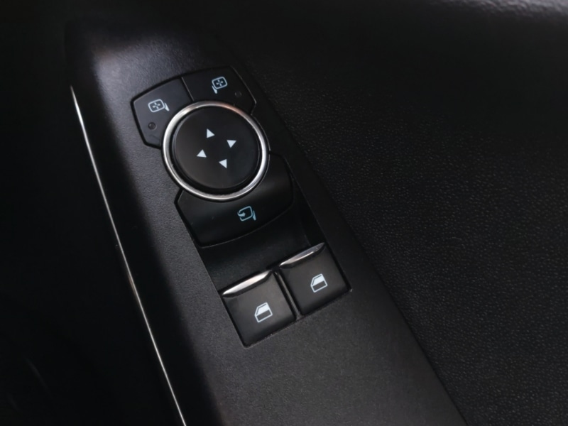 Used Ford Fiesta 2018 for sale - 76987325: Photo 15