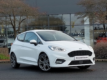 Used Ford Fiesta 2018 for sale - 76987325: Photo