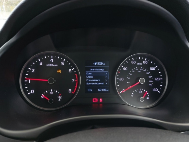 Used Kia Stonic 2018 for sale - 76414764: Photo 12