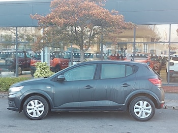Used Dacia Sandero 2021 for sale - 76165782: Photo