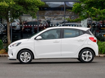 Used Hyundai i10 2021 for sale - 78848565: Photo