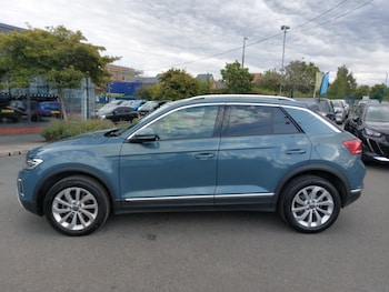 Used Volkswagen T-Roc 2024 for sale - 79598031: Photo