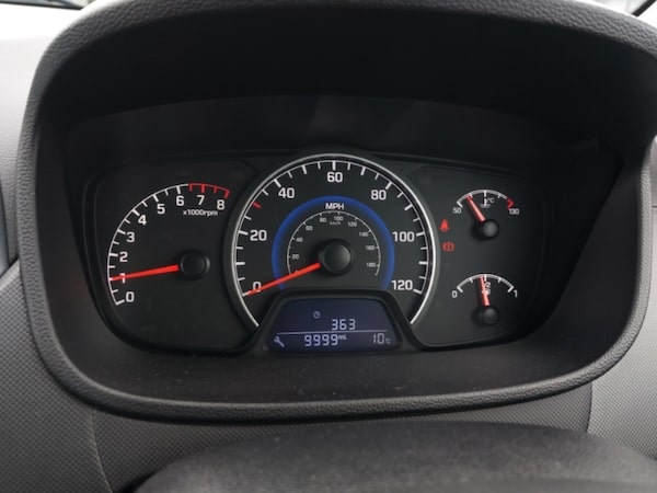 Used Hyundai i10 2017 for sale - 76254460: Photo 12