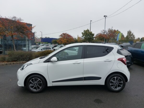 Used Hyundai i10 2017 for sale - 76254460: Photo 4