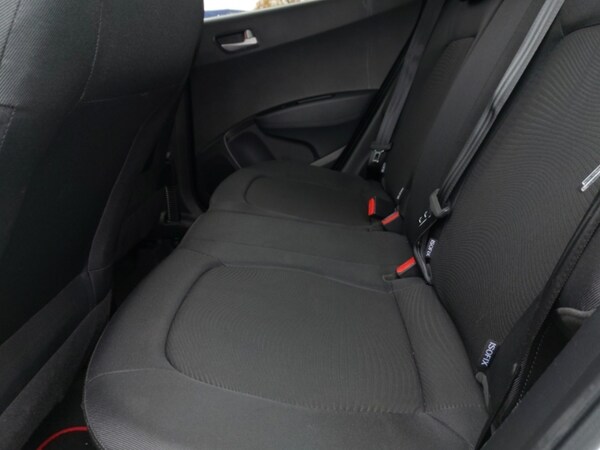 Used Hyundai i10 2017 for sale - 76254460: Photo 6
