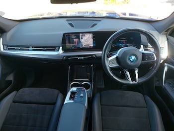 Used BMW iX1 2023 for sale - 76165945: Photo