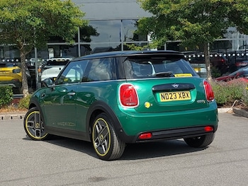 Used MINI Hatch 2023 for sale - 79356832: Photo