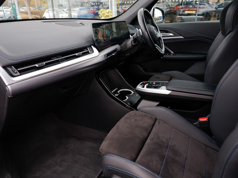 Used BMW iX1 2023 for sale - 77281580: Photo 5