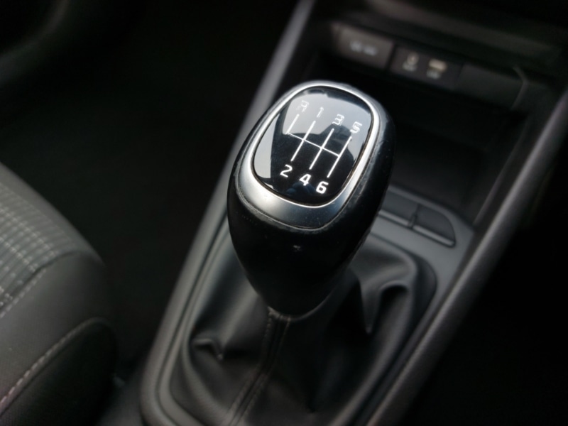 Used Kia Stonic 2019 for sale - 76879980: Photo 16