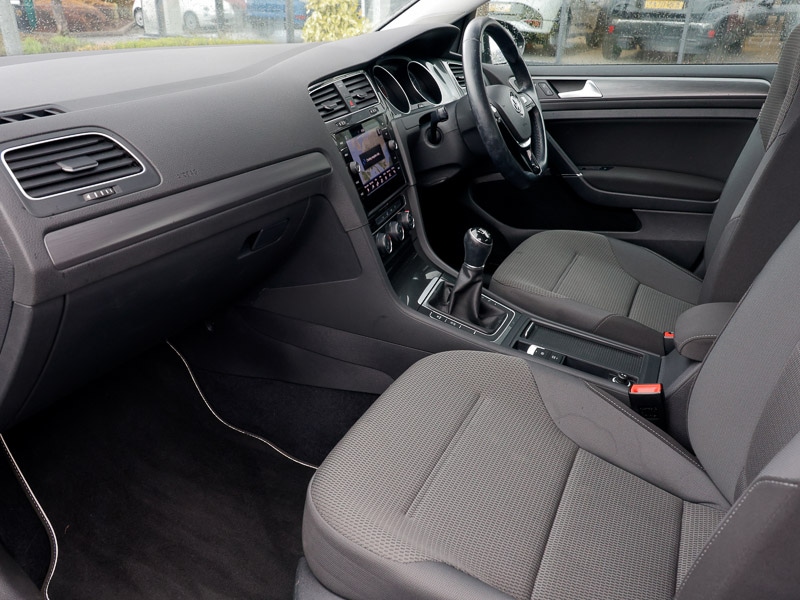 Used Volkswagen Golf 2018 for sale - 76815664: Photo 5